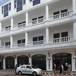 Hotel Ajanta - Free Airport Pick Up Service